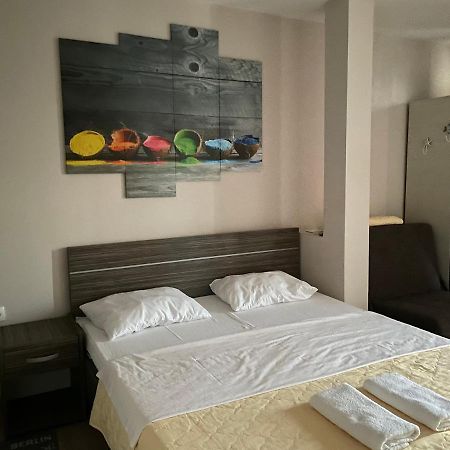 Apartments Lati Улцинь Экстерьер фото