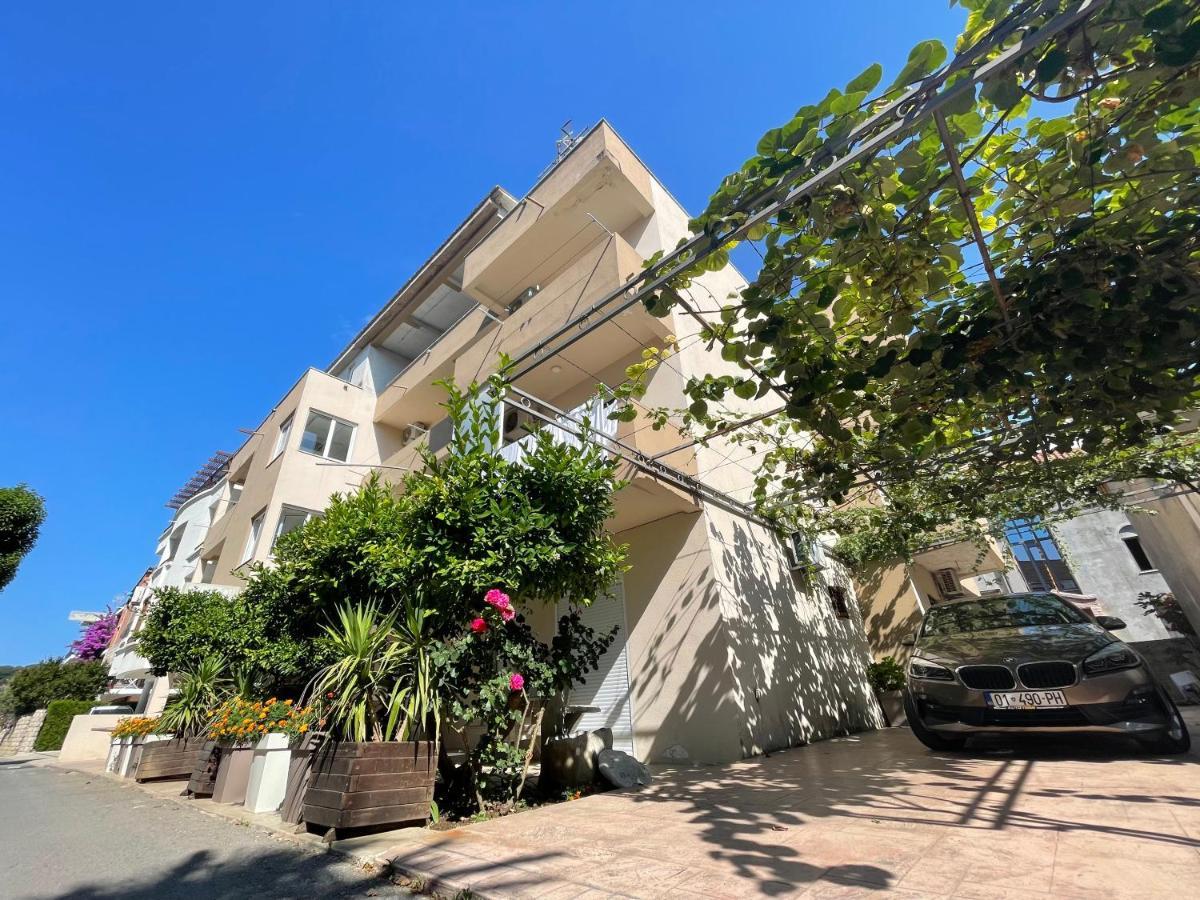 Apartments Lati Улцинь Экстерьер фото