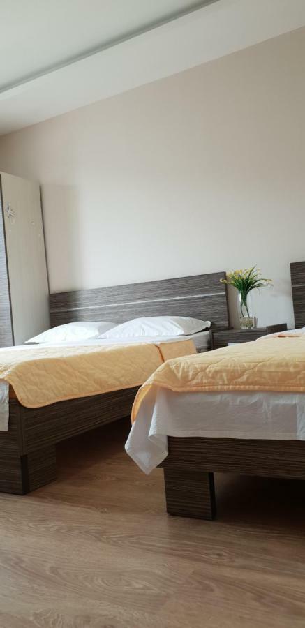 Apartments Lati Улцинь Экстерьер фото